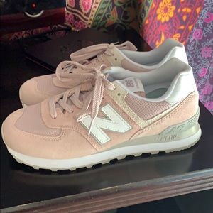 New Balance 574 women’s 8.5
